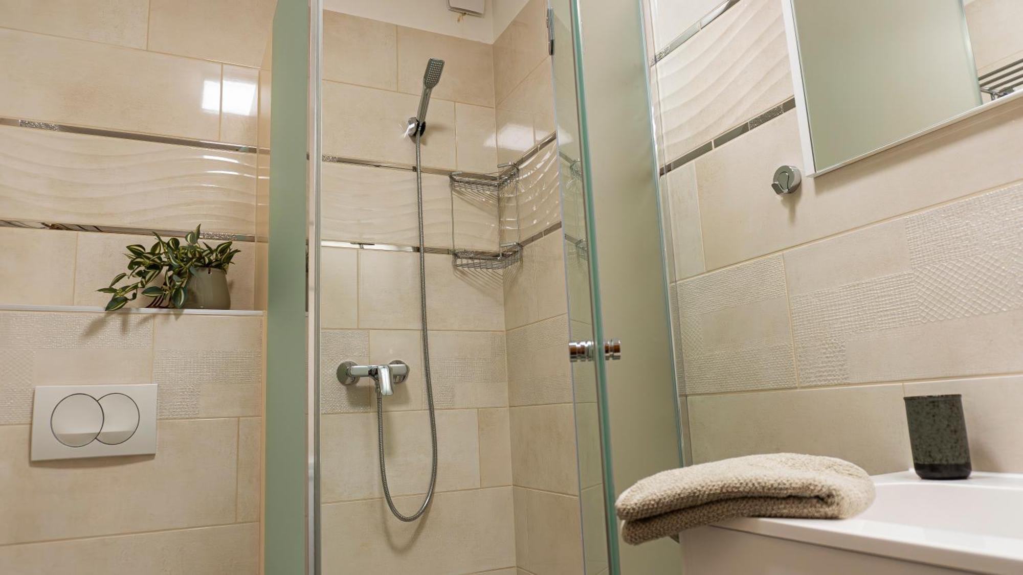 Thermal Irisz Apartman คิชคุนฮาลาส ภายนอก รูปภาพ